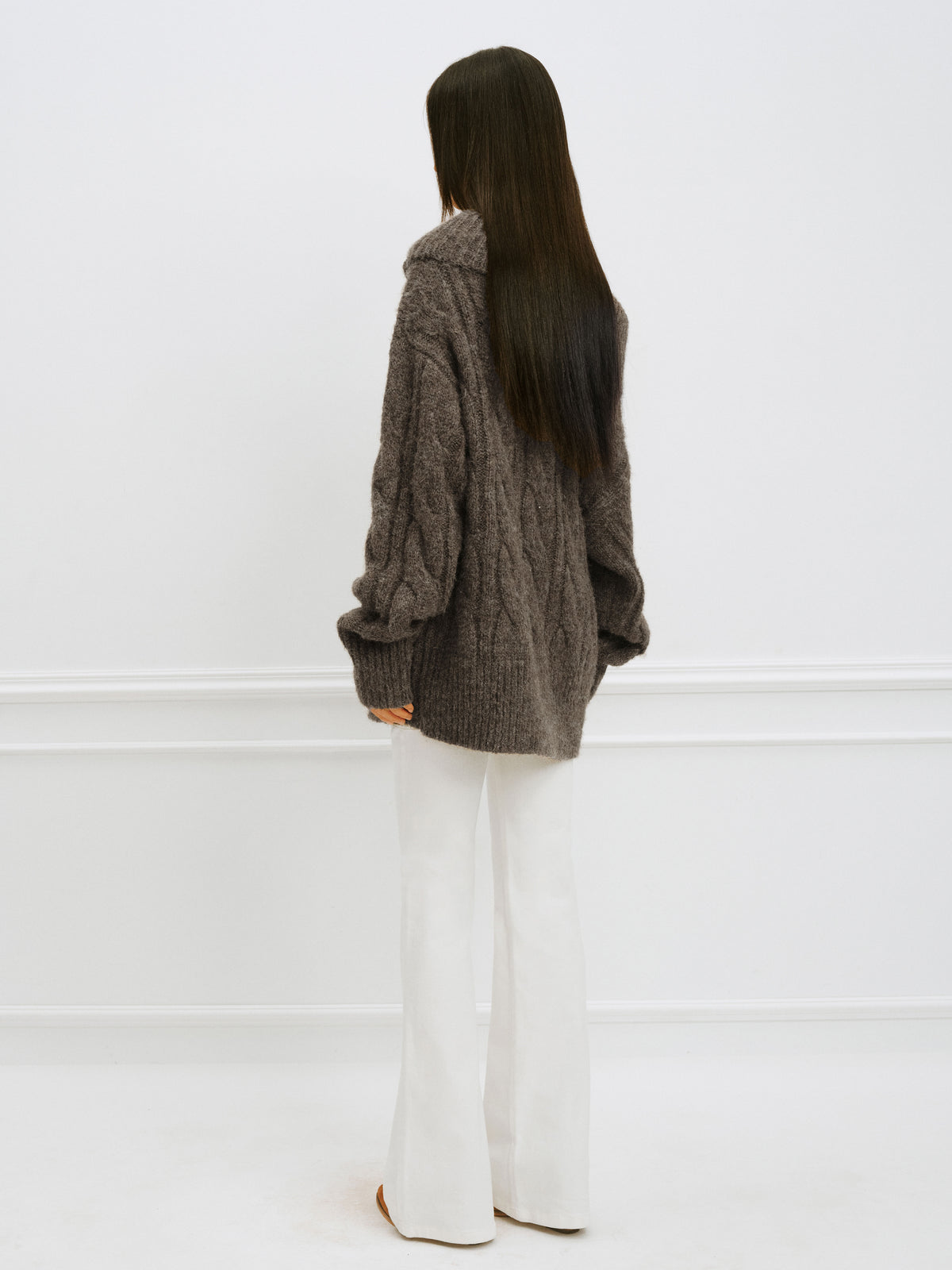 IFIK One-Shoulder Sweater