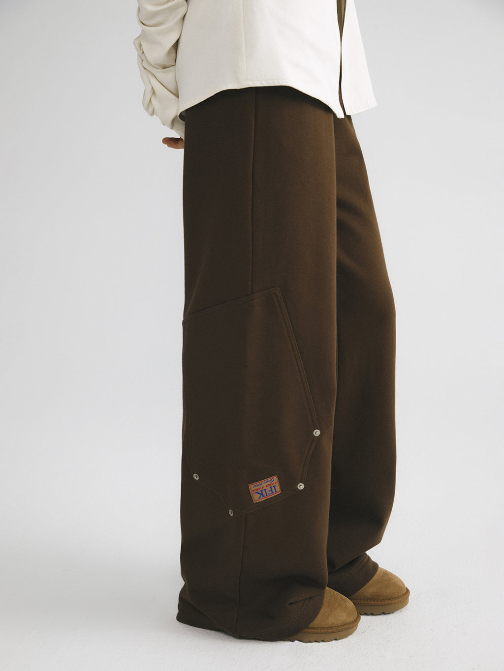 symmetric Pocket Baggy Cargo Sweatpants