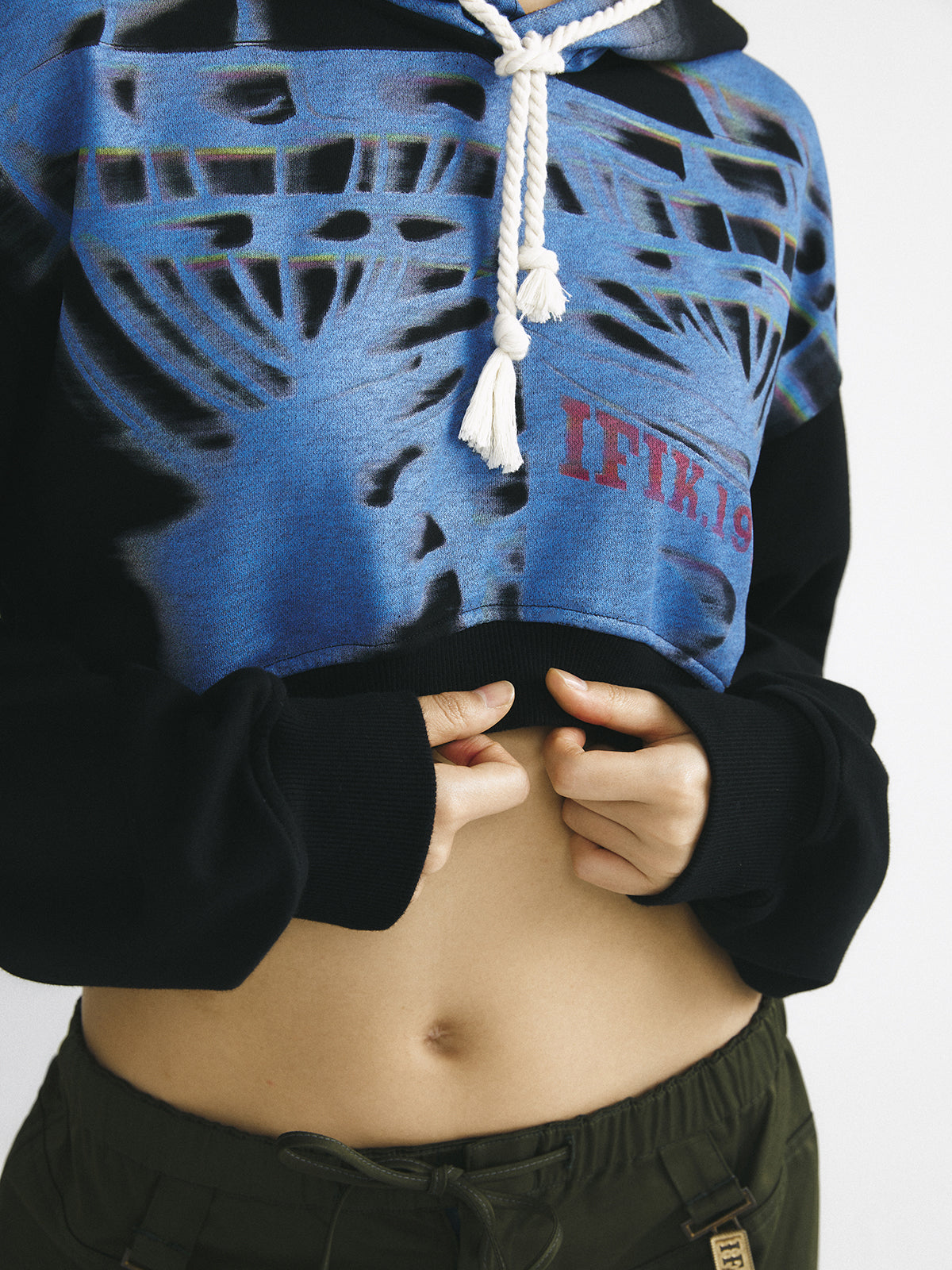 IFIK Crop Hoodie