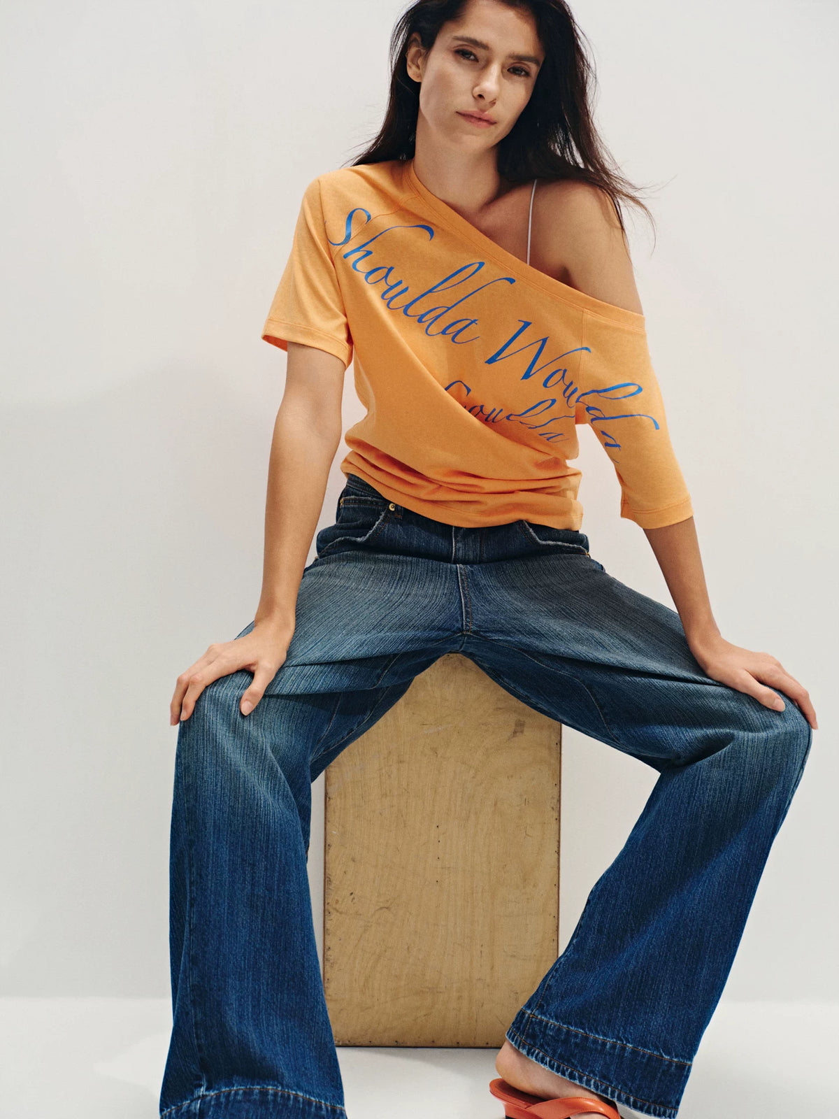 Low-Rise Slub Curved Carpenter Jeans