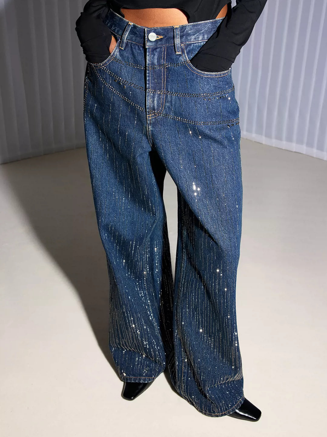 "Falling Chain" Gradient Wash Jeans