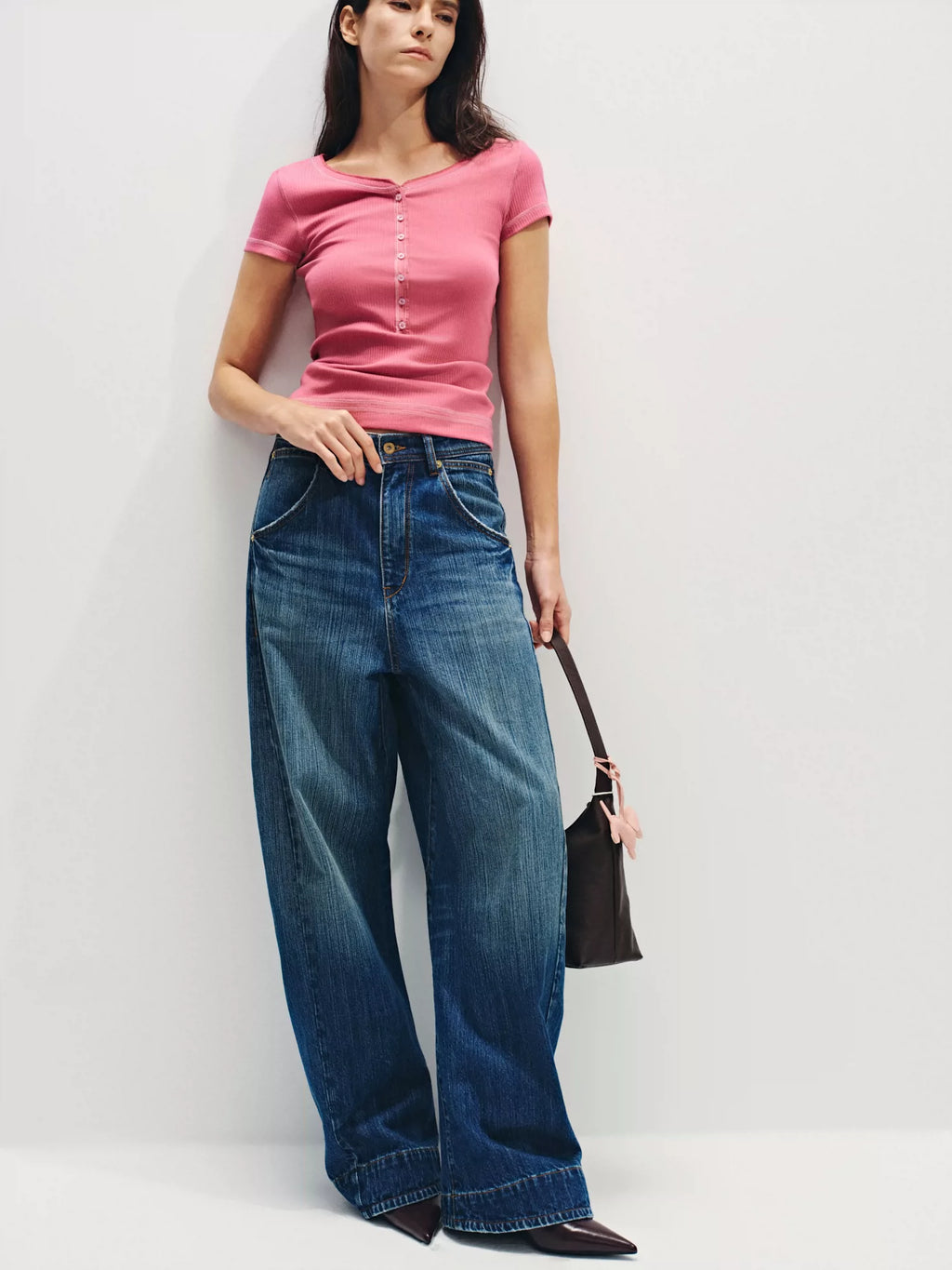 Low-Rise Slub Curved Carpenter Jeans