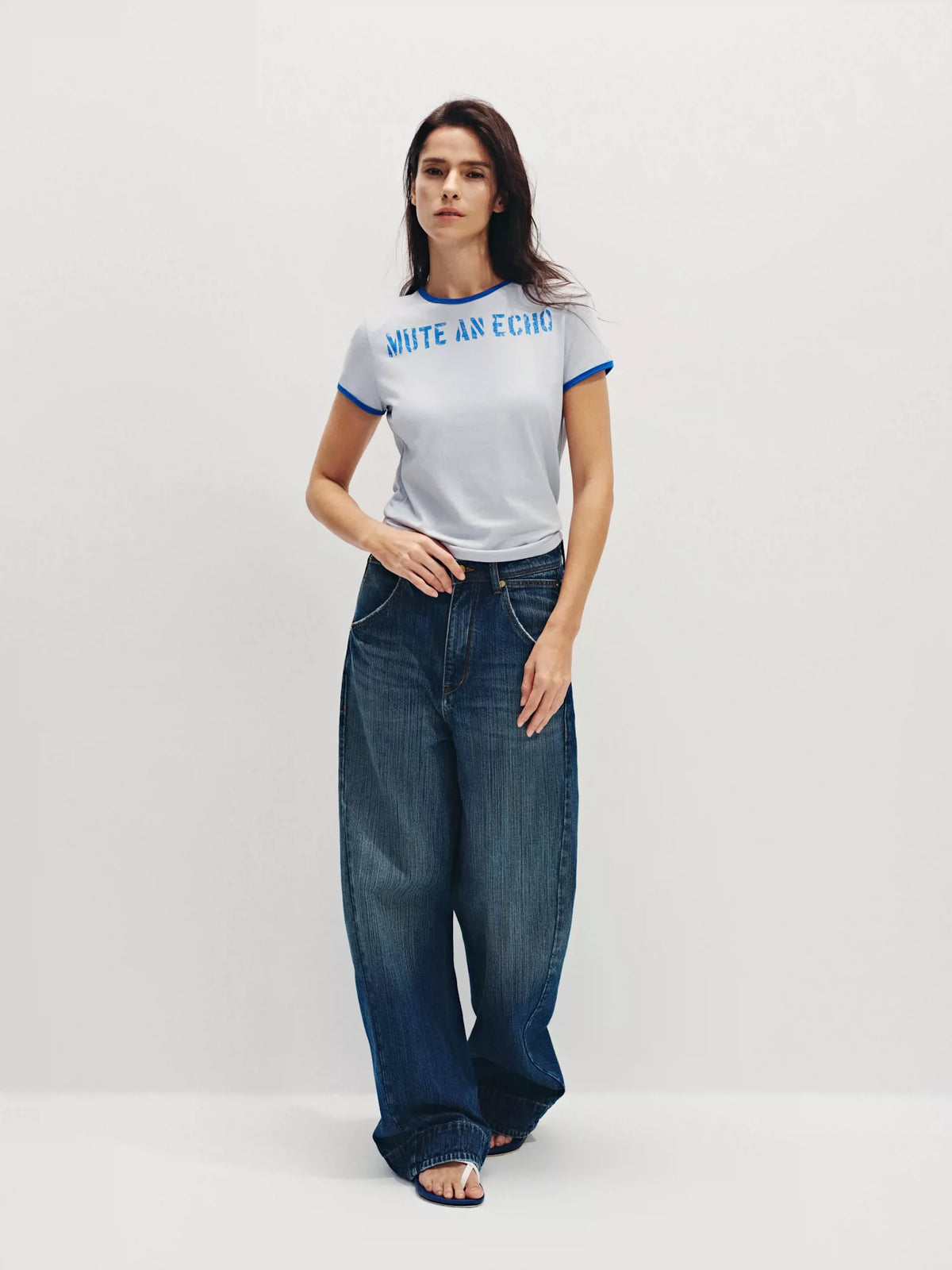 Low-Rise Slub Curved Carpenter Jeans