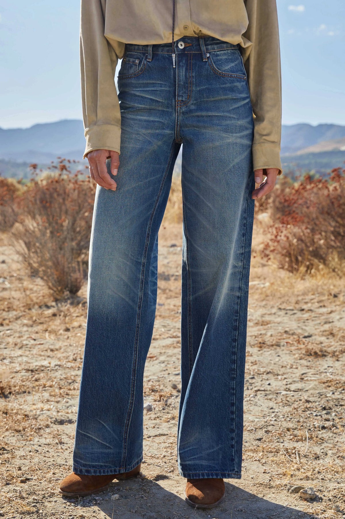 #1969 Lightning Wash Straight Jeans
