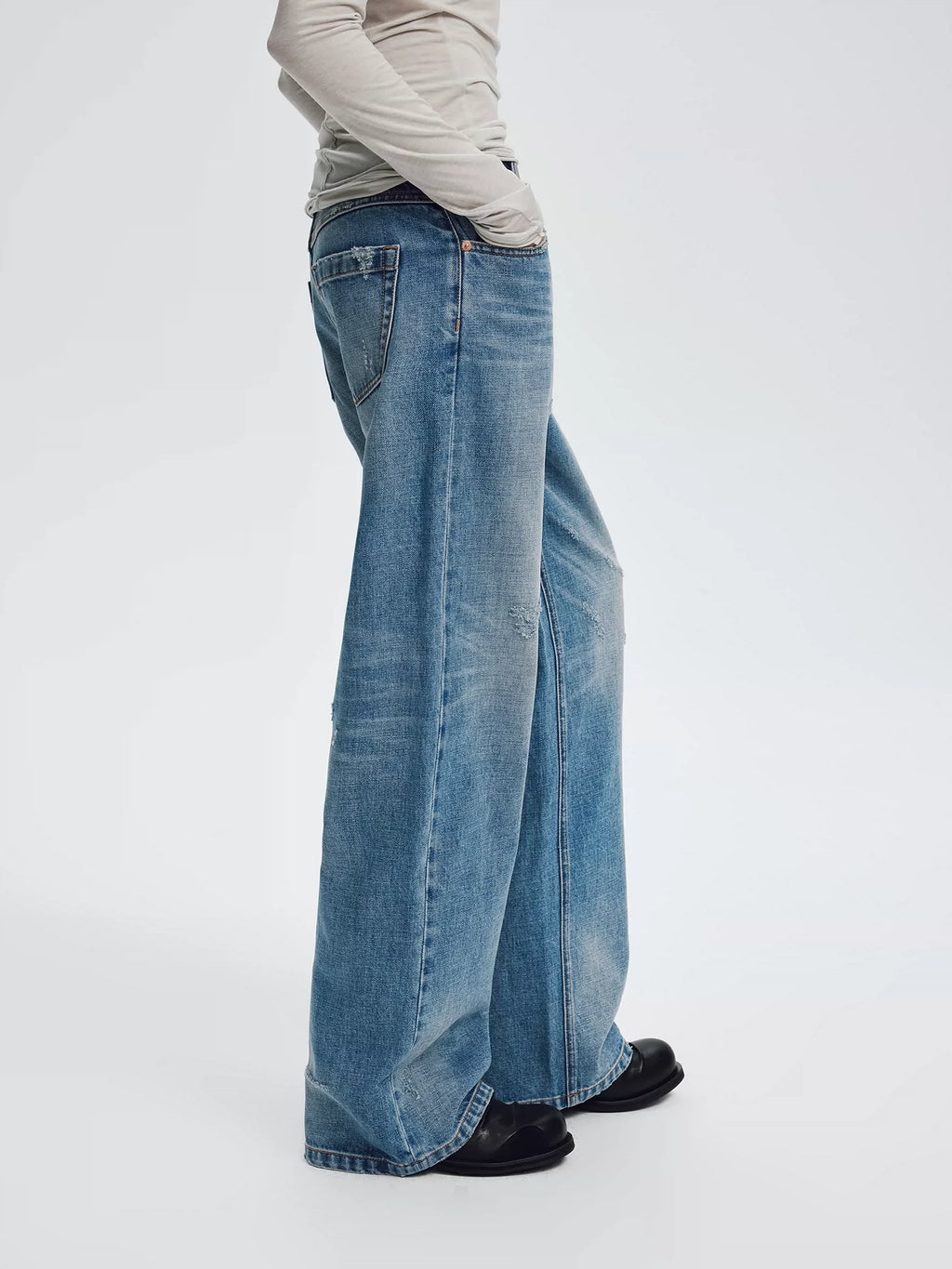 Light Wash Distressed Straight Jeans