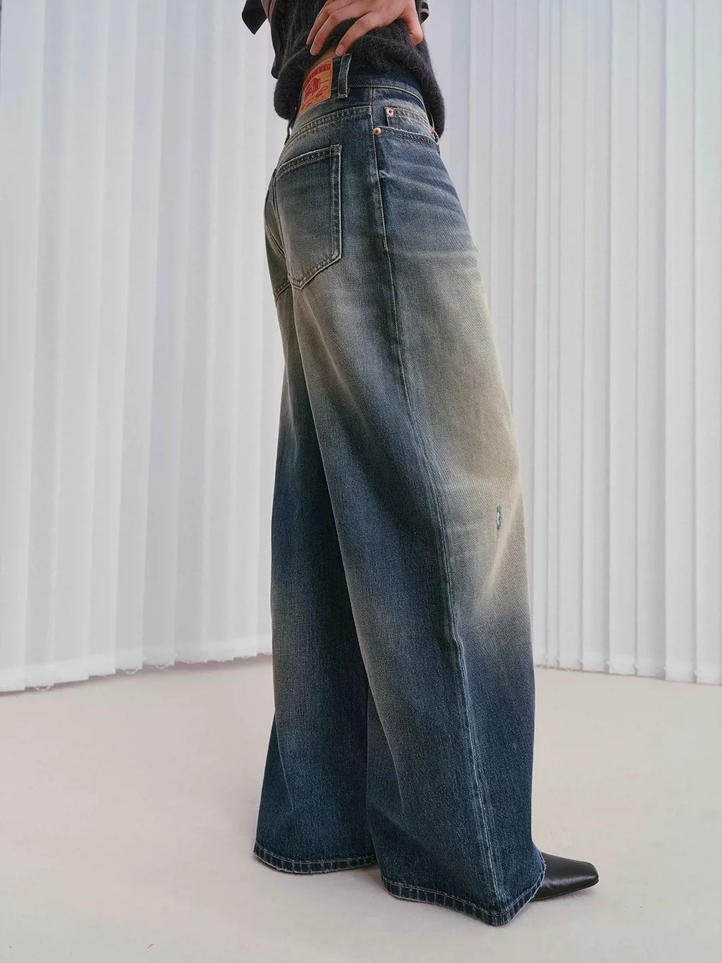 Premium Mud-Wash Wide-Leg Jeans