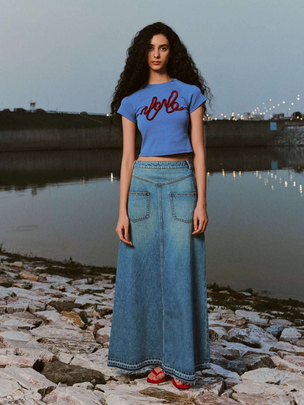 IFIKNOW Reversible Slit Washed Denim Maxi Skirt