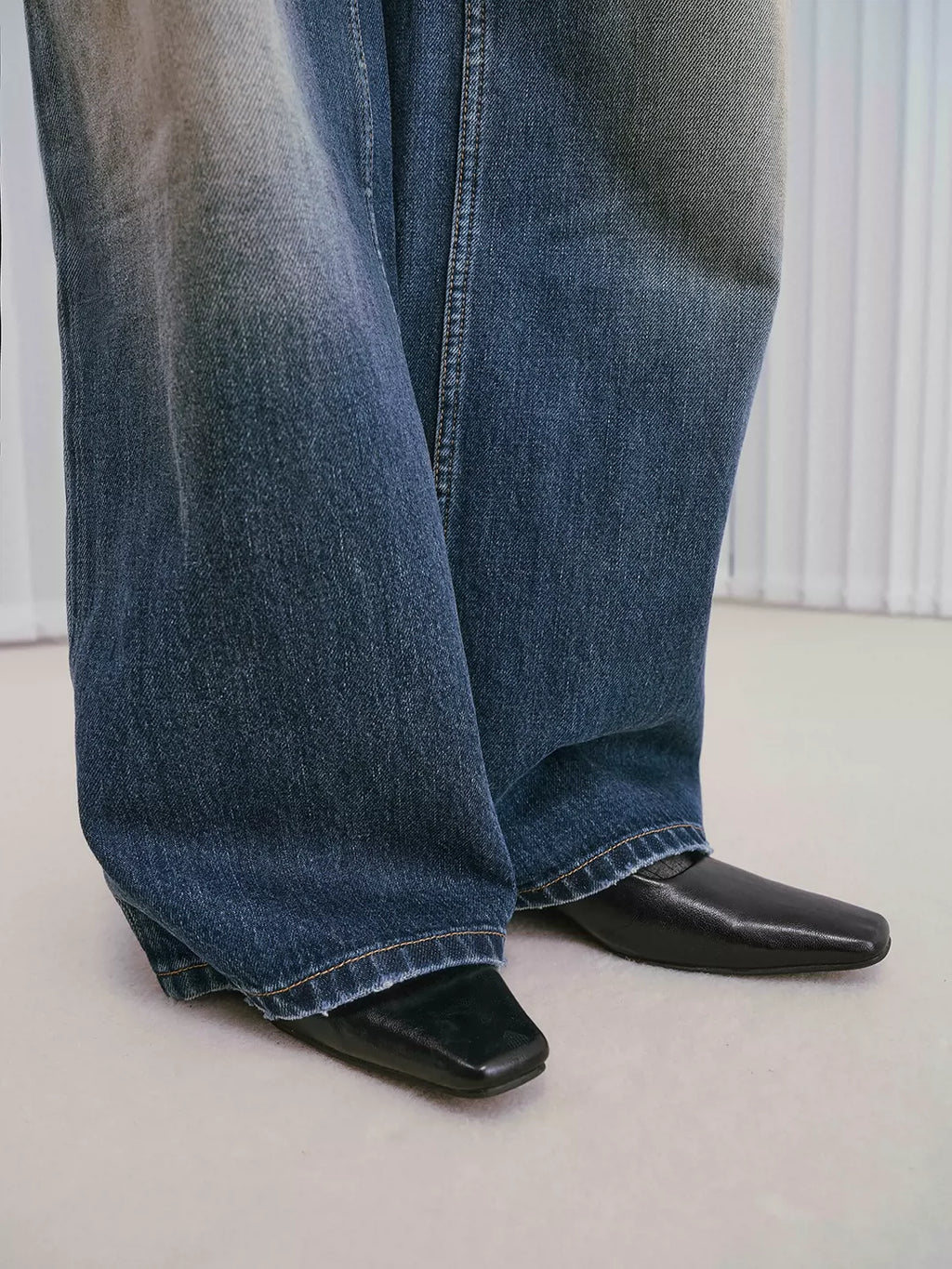 Premium Mud-Wash Wide-Leg Jeans