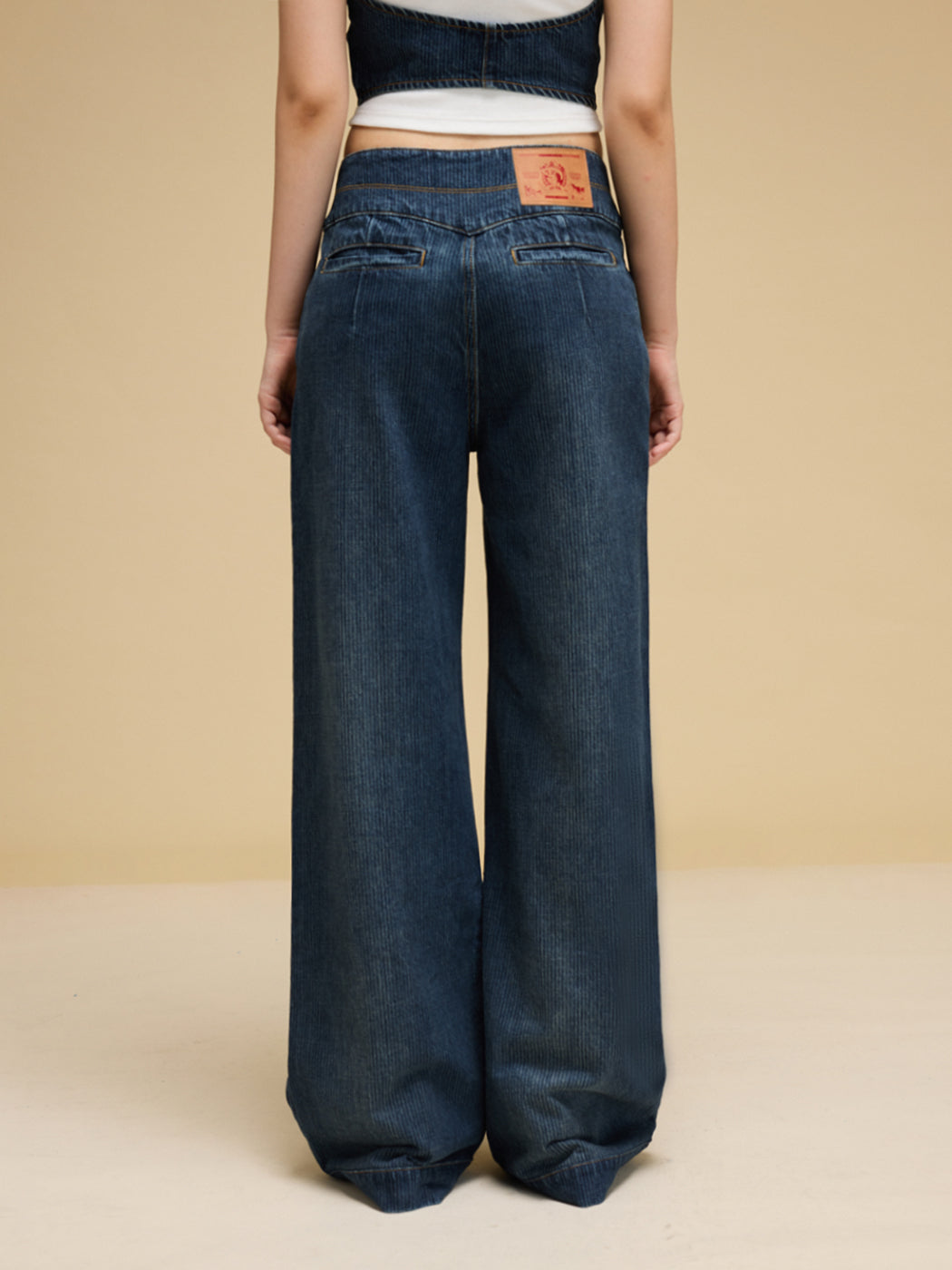 #1980 Straight-cut Jeans